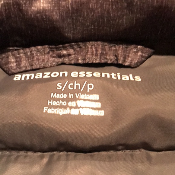 Amazon Essentials Black Heather Women’s Lightweight Water Resistant Puffer S. - Picture 3 of 6